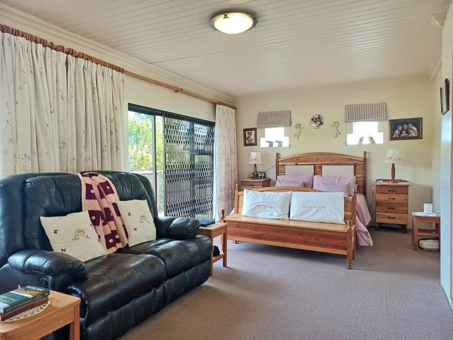 4 Bedroom Property for Sale in Hersham Western Cape